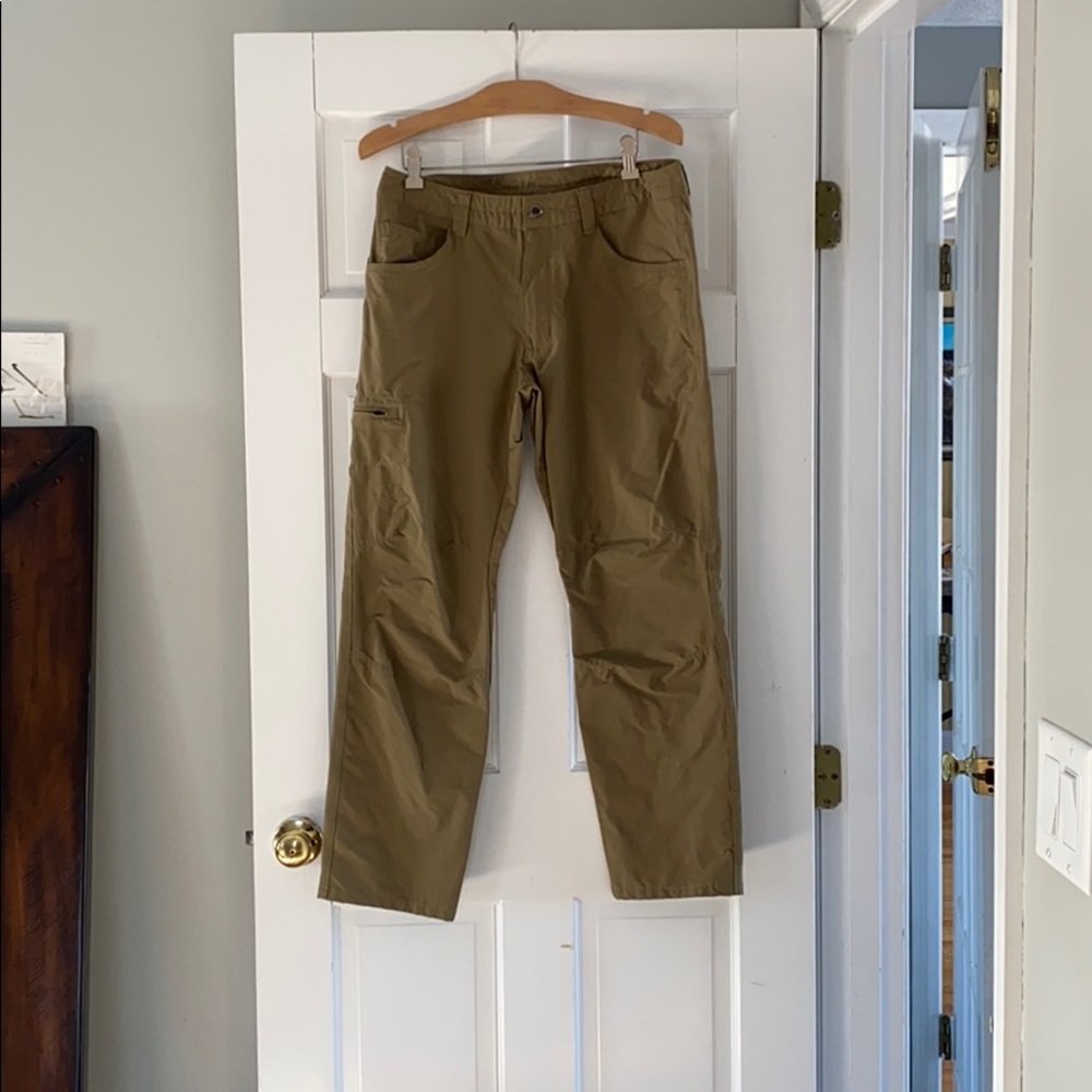 Men’s Patagonia nylon pants